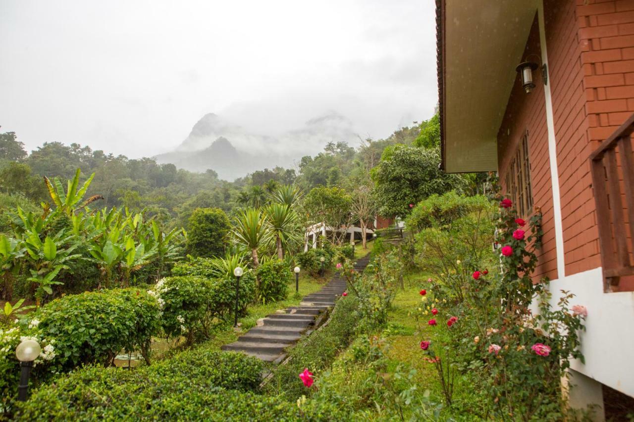 Saen Kam Resort Chiang Mai Bagian luar foto